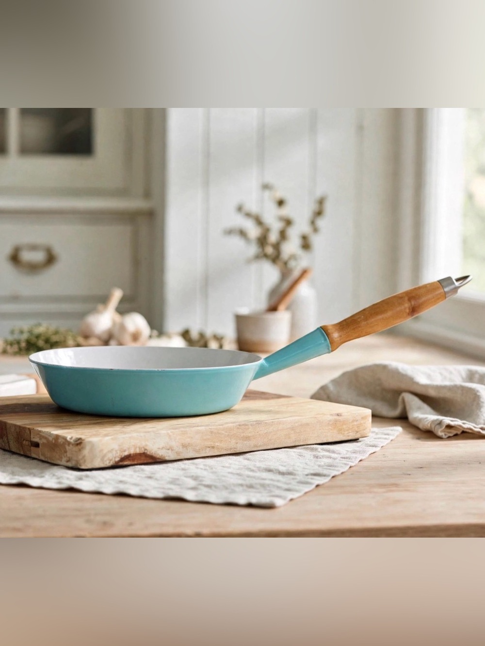 Vintage Le Creuset Cast Iron Skillet Pan Turquoise 24/ 9.5”
